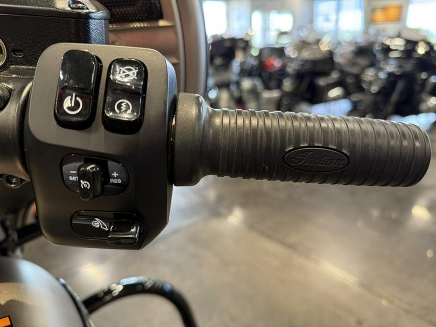 2024 Indian Motorcycle® Chieftain® Dark Horse® w/Powerband Audio Pkg Sandstone Smoke