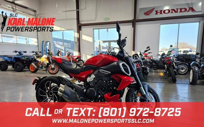 2023 Ducati Diavel V4 Ducati Red
