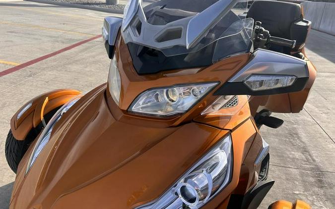 2014 Can-Am® Spyder® RT-S SE6