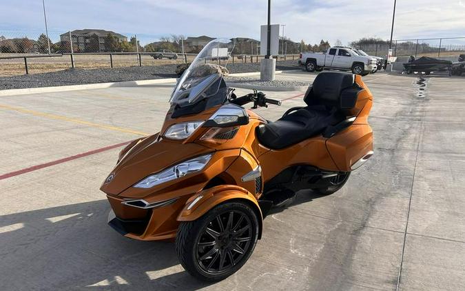 2014 Can-Am® Spyder® RT-S SE6