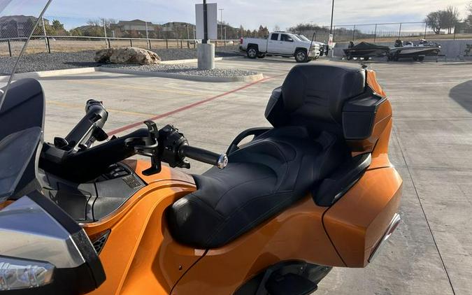 2014 Can-Am® Spyder® RT-S SE6