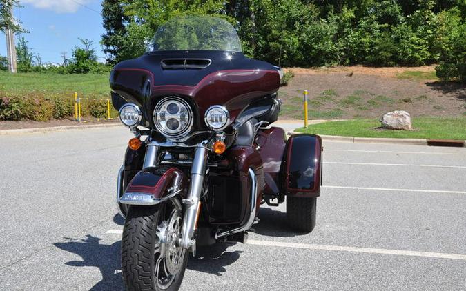 2022 Harley-Davidson® FLHTCUTG - Tri Glide® Ultra