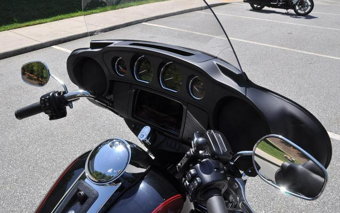 2022 Harley-Davidson® FLHTCUTG - Tri Glide® Ultra