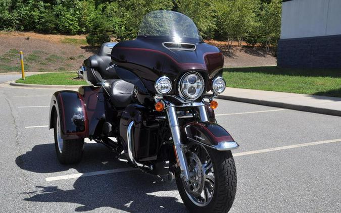 2022 Harley-Davidson® FLHTCUTG - Tri Glide® Ultra