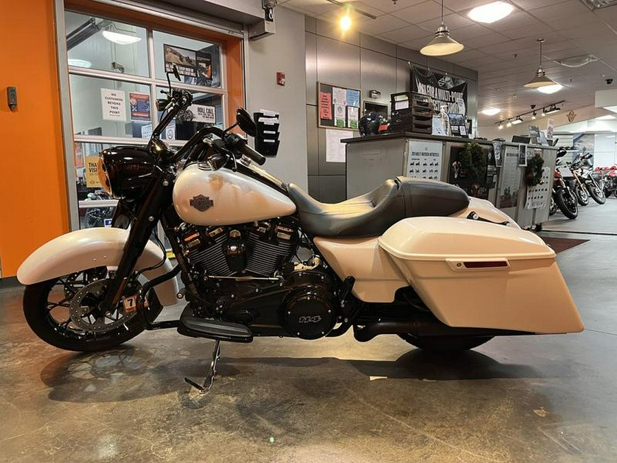 2024 Harley-Davidson® FLHRXS - Road King® Special