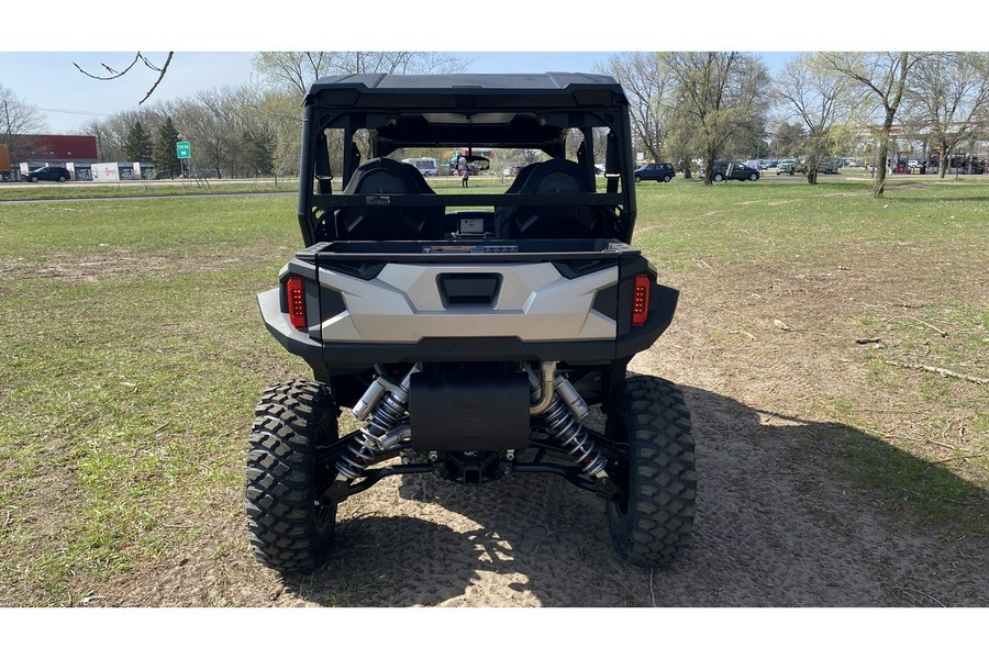 2024 Polaris Industries GENERAL XP4 1000 ULTIMATE - M SILVER QUARTZ Ultimate