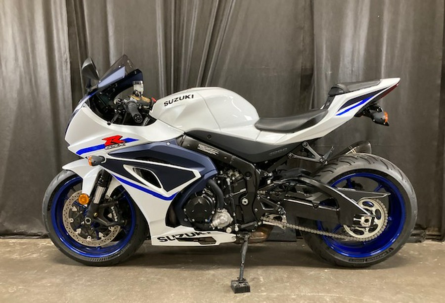 2023 Suzuki GSX-R1000