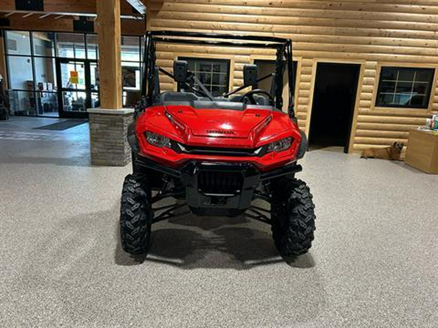 2025 Honda Pioneer 1000 Deluxe