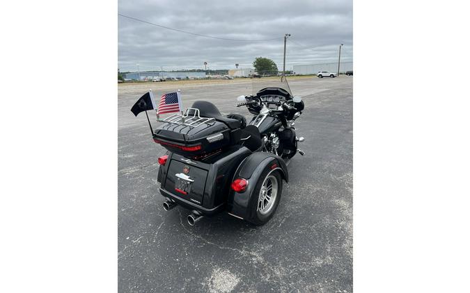 2017 TRI GLIDE ULTRA CLASSIC - Harley-Davidson®