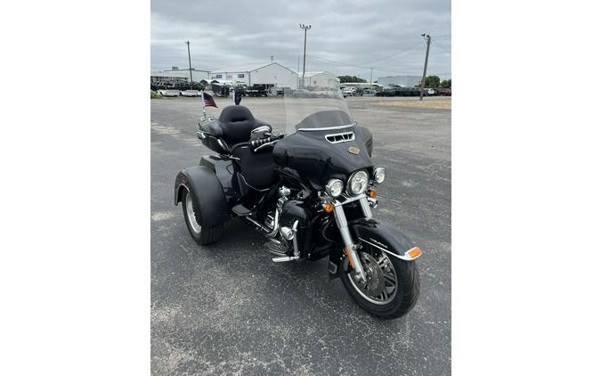 2017 TRI GLIDE ULTRA CLASSIC - Harley-Davidson®