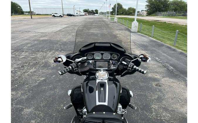 2017 TRI GLIDE ULTRA CLASSIC - Harley-Davidson®