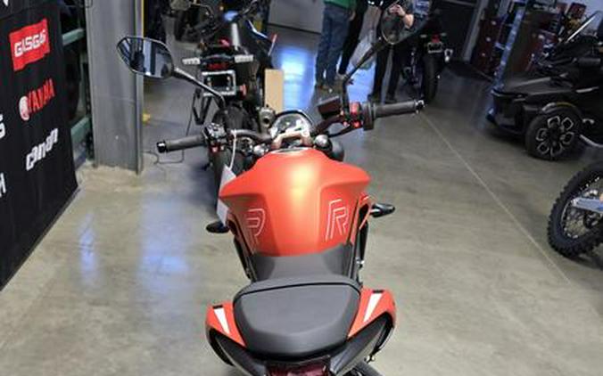 2025 Triumph Street Triple 765 R Pure White