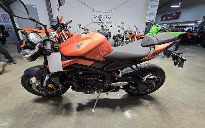 2025 Triumph Street Triple 765 R Pure White