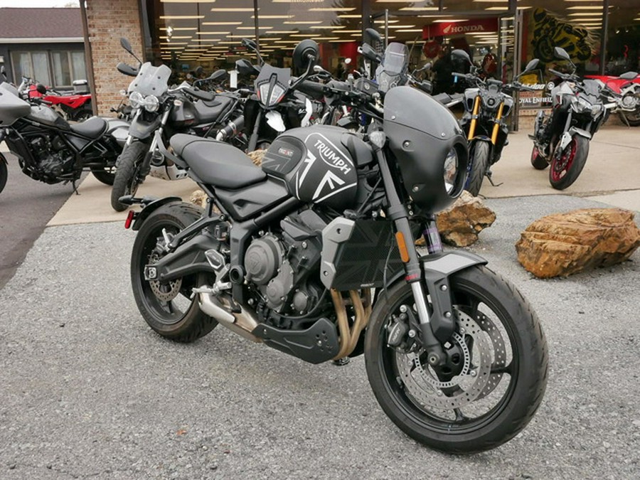 2024 Triumph Trident 660 Sapphire Black 660