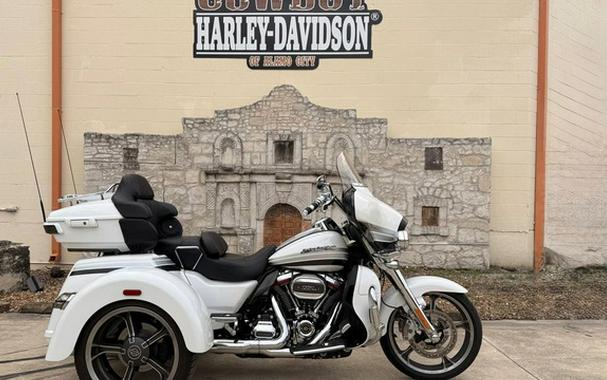 2020 Harley-Davidson FLHTCUTGSE - CVO Tri Glide