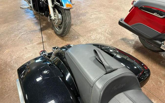 2021 Indian Motorcycle® Chieftain® Limited Thunder Black Pearl