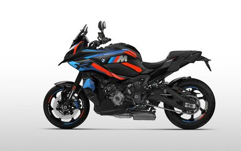 New 2025 BMW M1000 XR