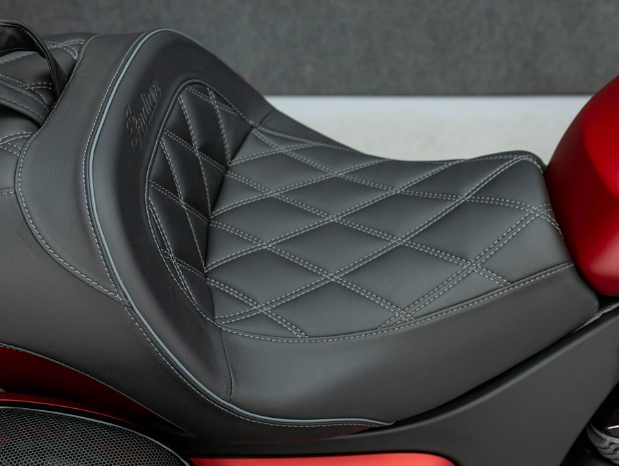 2025 INDIAN PURSUIT DARK HORSE 112 W/RIDER ASSIST & ABS