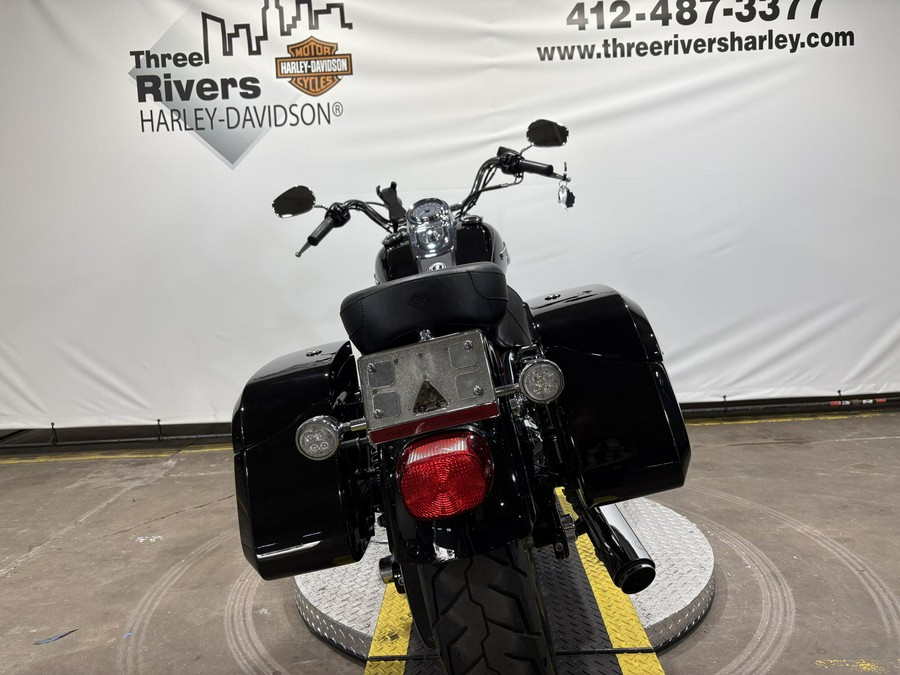 2014 Harley-Davidson Super Glide Custom Vivid Black