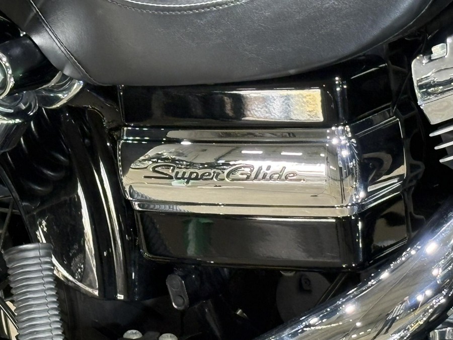 2014 Harley-Davidson Super Glide Custom Vivid Black