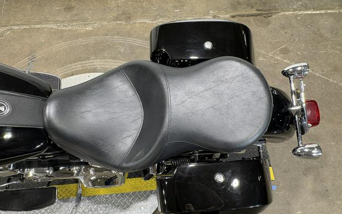 2014 Harley-Davidson® Super Glide® Custom Vivid Black