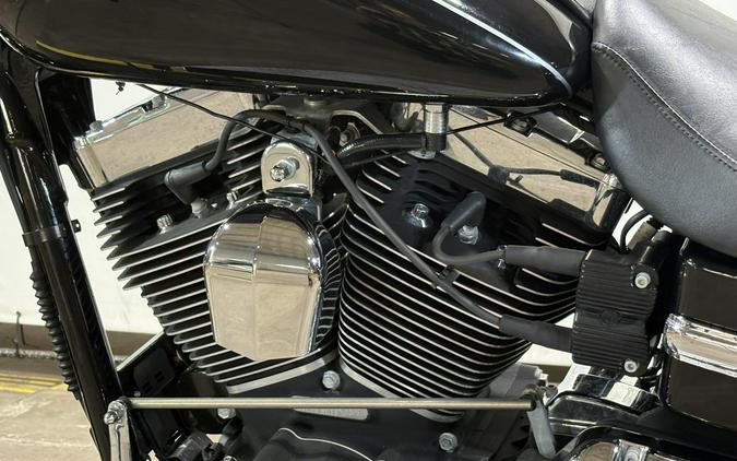 2014 Harley-Davidson® Super Glide® Custom Vivid Black