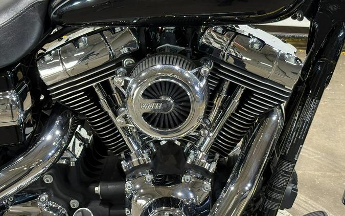 2014 Harley-Davidson® Super Glide® Custom Vivid Black