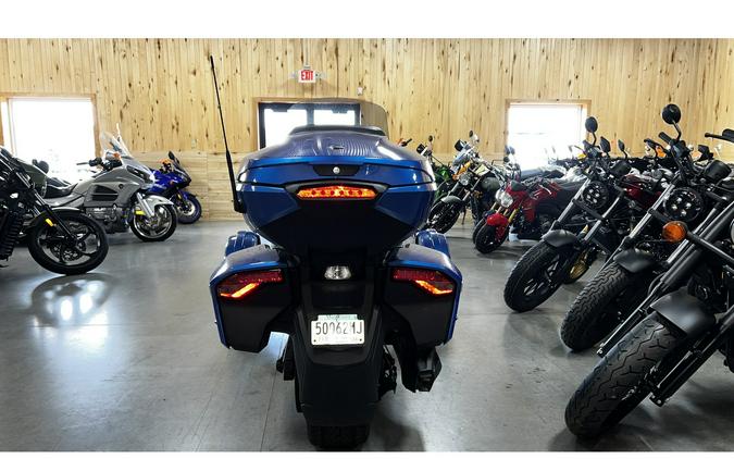 2019 Can-Am RD SPYDER F3 LTD 1330 ACE SE6 AUD OBC 19 - Oxford Blue Metallic