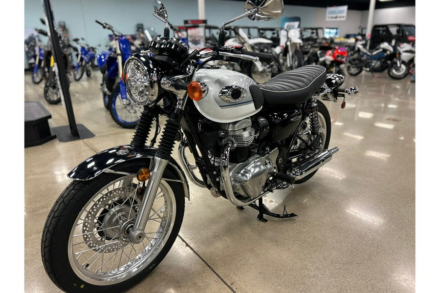 2026 W800 ABS - Kawasaki