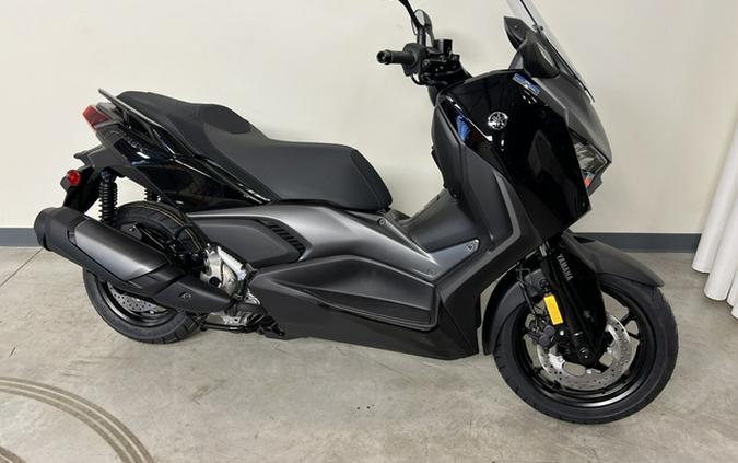 2026 Yamaha XMAX (CZD300TB)
