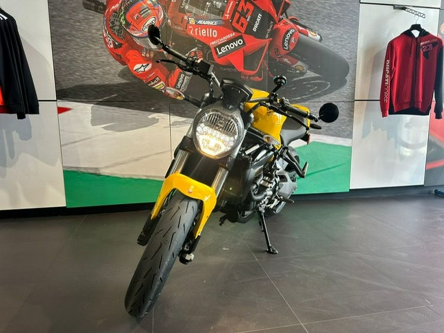 2018 Ducati Monster 821 Yellow