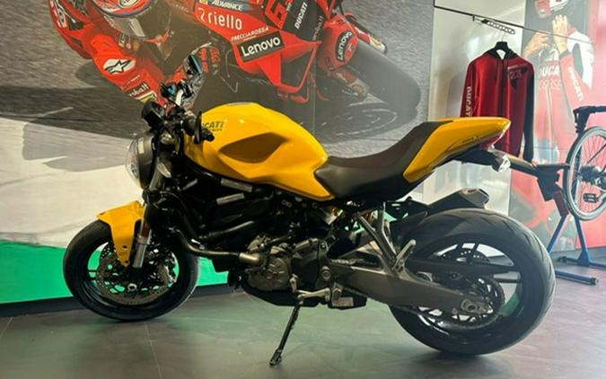 2018 Ducati Monster 821 Yellow