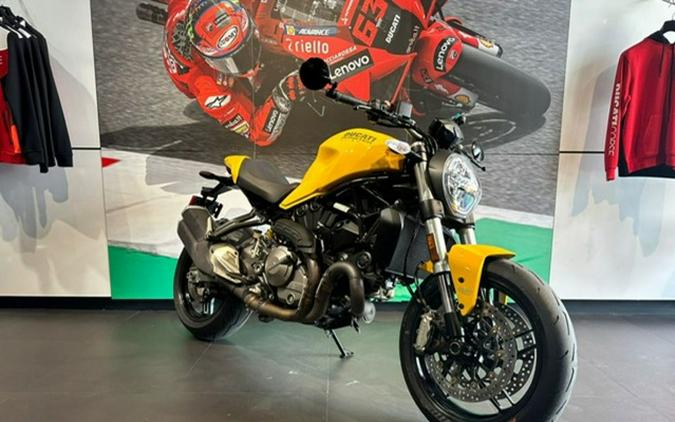 2018 Ducati Monster 821 Yellow