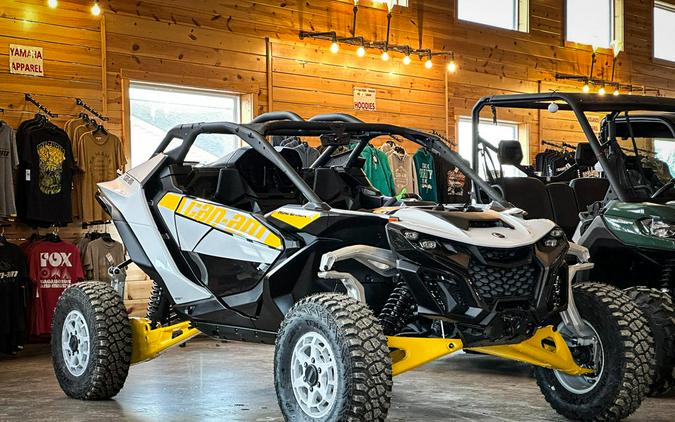 2024 Can-Am™ Maverick R Base