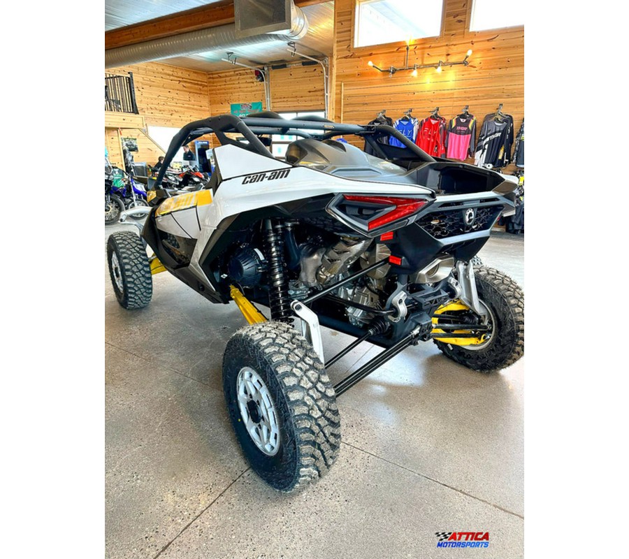 2024 Can-Am™ Maverick R Base