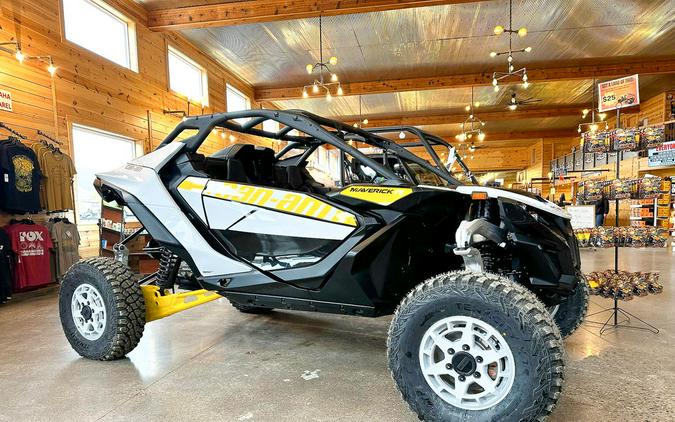 2024 Can-Am™ Maverick R Base