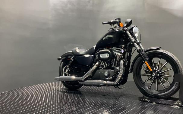 2015 Harley-Davidson® XL883N - Sportster® Iron 883™