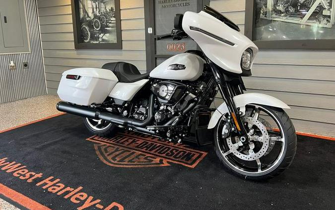 2025 Harley-Davidson® FLHX - Street Glide®