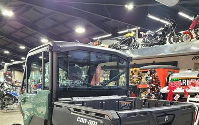 2026 Can-Am® Defender DPS CAB HD9 Compass Green