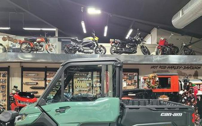 2026 Can-Am® Defender DPS CAB HD9 Compass Green
