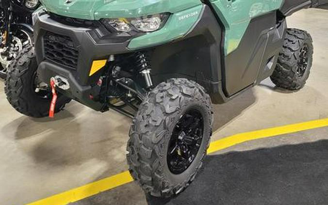 2026 Can-Am® Defender DPS CAB HD9 Compass Green