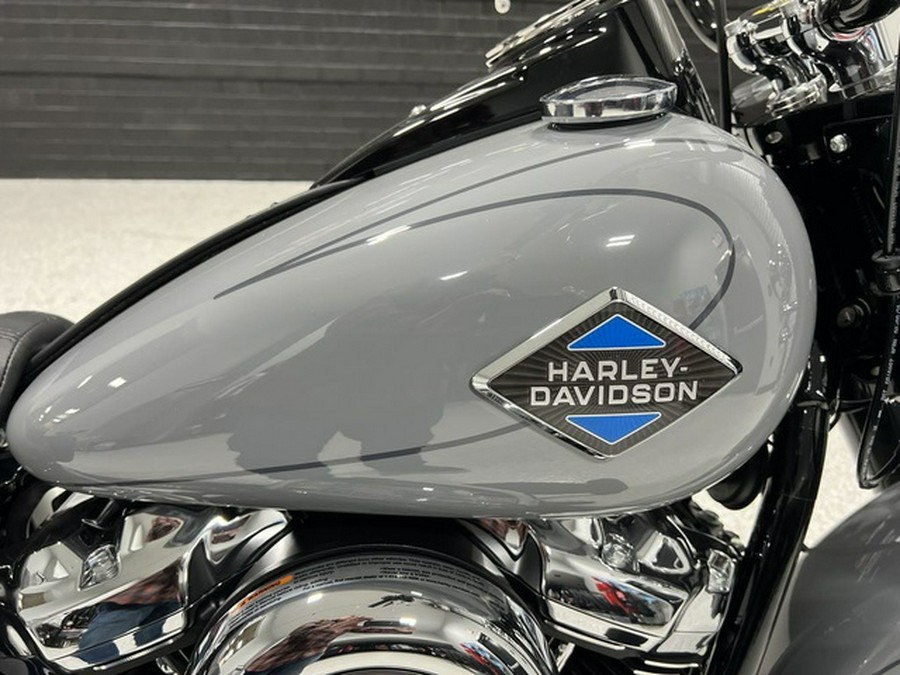 2026 Harley-Davidson Softail FLHC - Heritage Classic