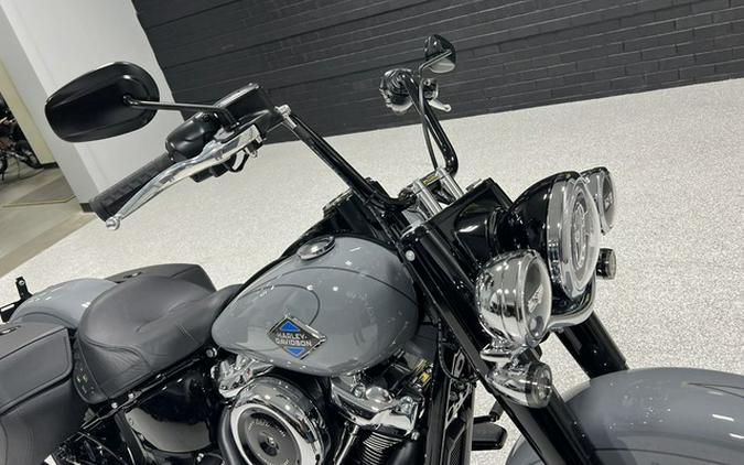 2026 Harley-Davidson Softail FLHC - Heritage Classic