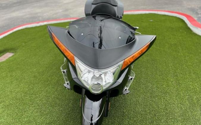 2011 Victory Motorcycles® Vision® 8 Ball