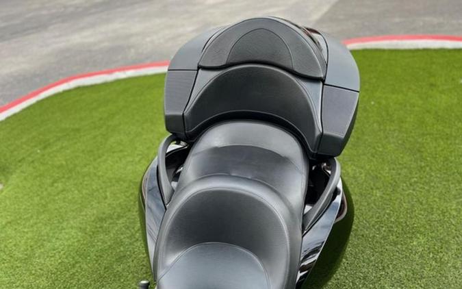 2011 Victory Motorcycles® Vision® 8 Ball