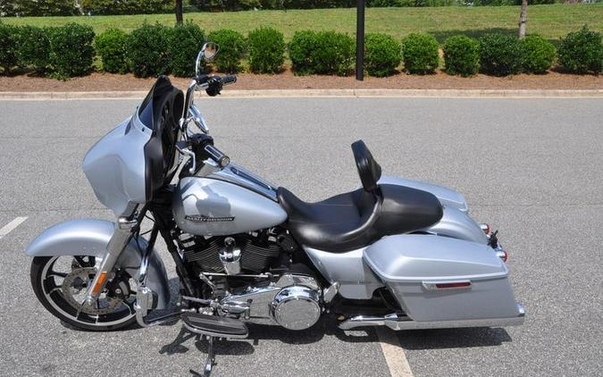 2023 Harley-Davidson® FLHX - Street Glide®