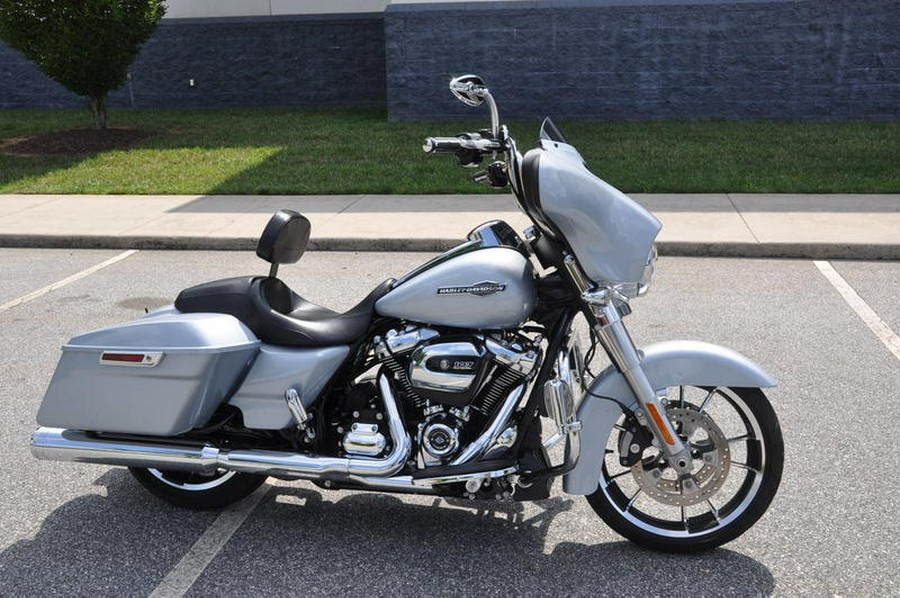 2023 Harley-Davidson® FLHX - Street Glide®