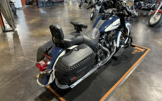 2019 Harley-Davidson® FLHCS - Heritage Classic 114