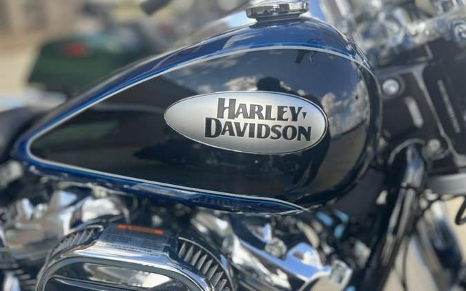 2022 Harley-Davidson® FLHCS - Heritage Classic 114