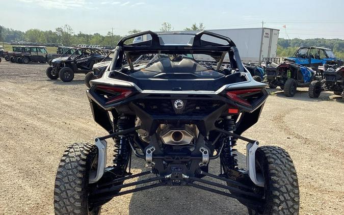 2024 Can-Am™ Maverick R X rs With SMART-SHOX